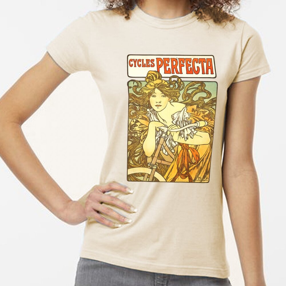 NWT Vintage Print Crew Neck T-shirt Alfons Mucha